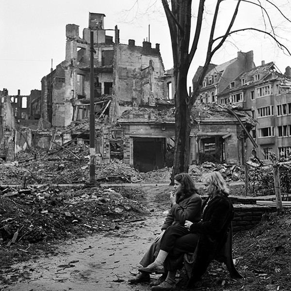hero-square-web-two-german-women-sitting-on-a-park-bench--cologne--germany-1945by-lee-miller--6268-69-